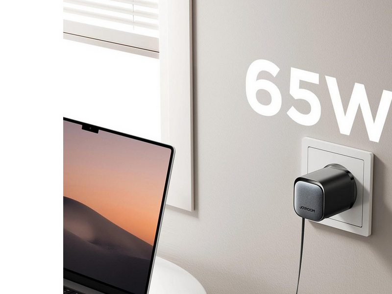 Joyroom Power charger with retractable cable 65W TCL02 GaN