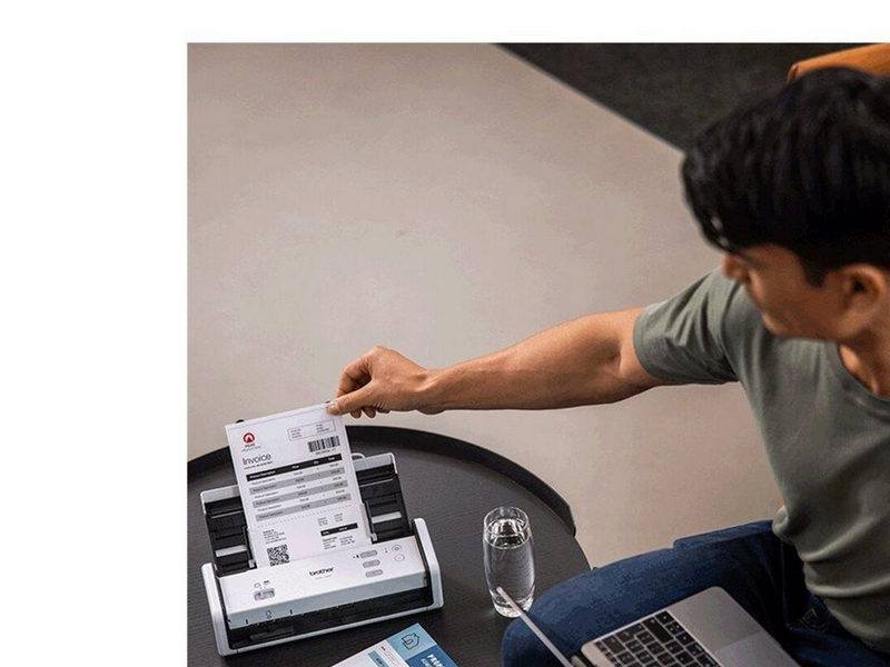 Brother ADS-1300 - document scanner - portable - USB 2.0 (Host) USB-C 3.2 Gen 1