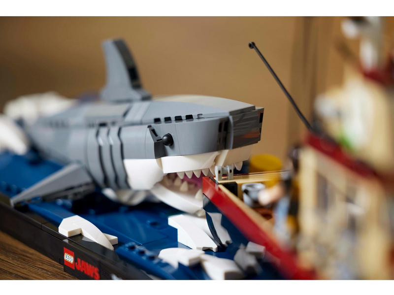 LEGO Ideas 21350 Jaws