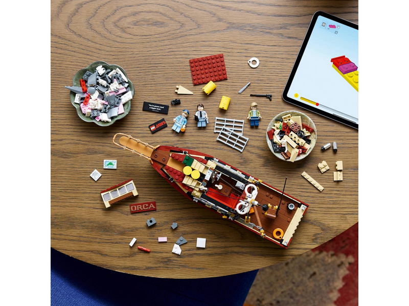 LEGO Ideas 21350 Jaws