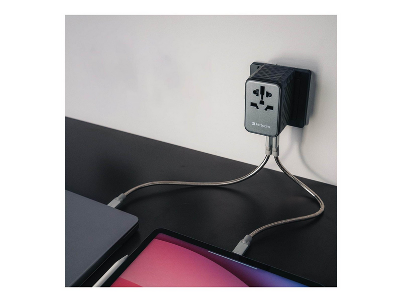 Verbatim UTA-06 Power Adapter - GaN III Universal - 2 x USB 2 x USB-C - 100 Watt