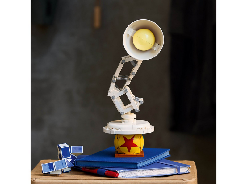 LEGO Ideas 21357 Disney Pixar Luxo Jr.