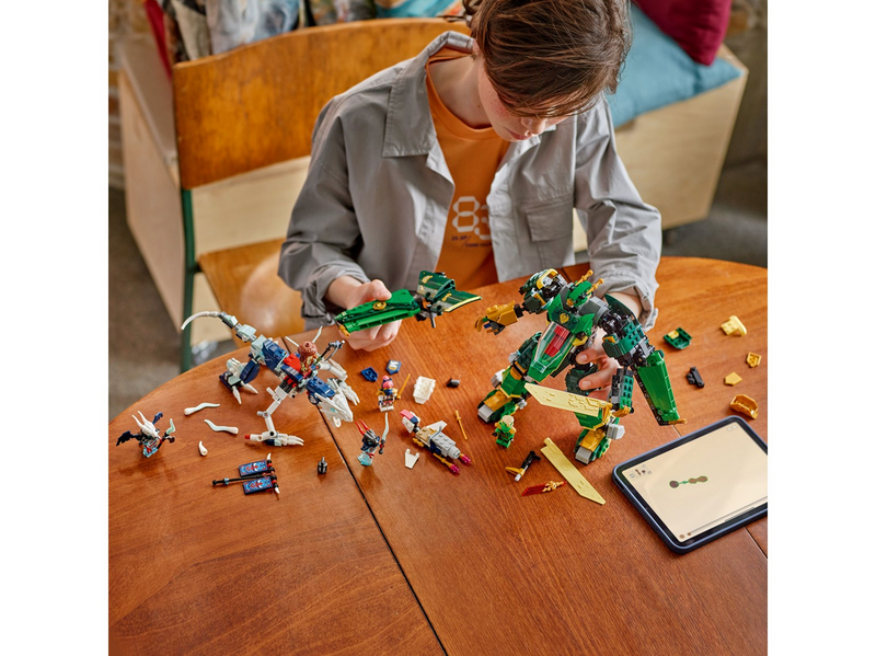 LEGO Ninjago 71845 Lloyds Jet-Mech