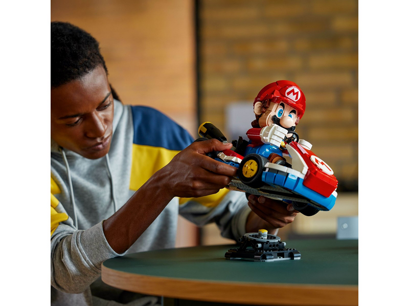 LEGO Super Mario 72037 Mario Kart™: Mario & Standard-Kart
