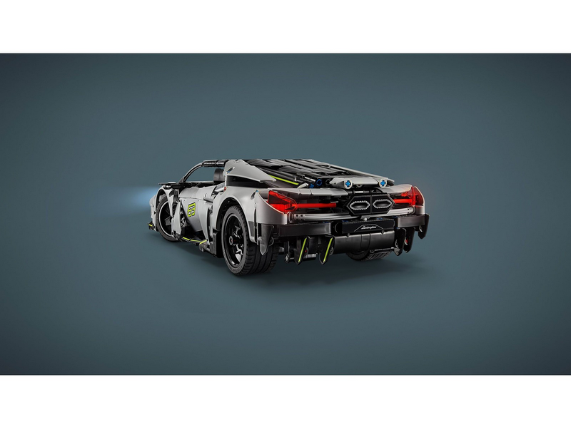 LEGO Technic 42214 Lamborghini Revuelto Supersportwagen