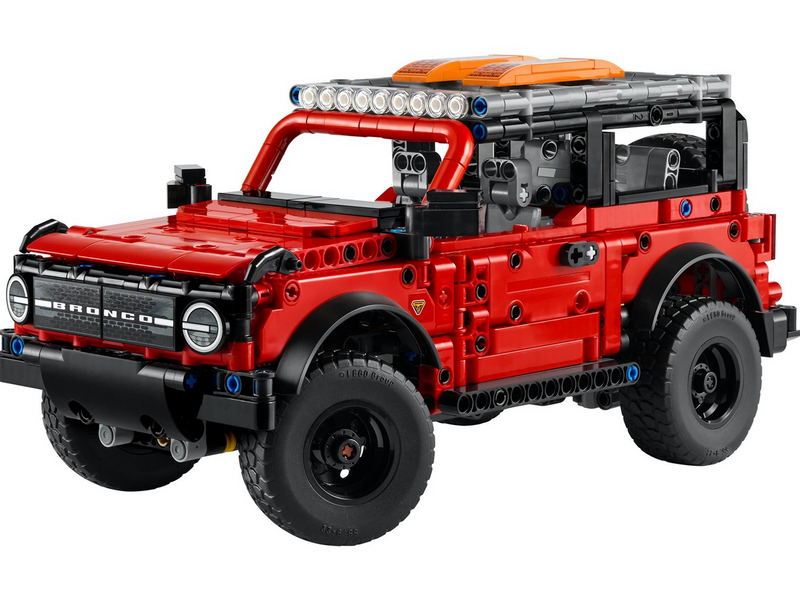 LEGO Technic 42213 Ford Bronco® Offroader