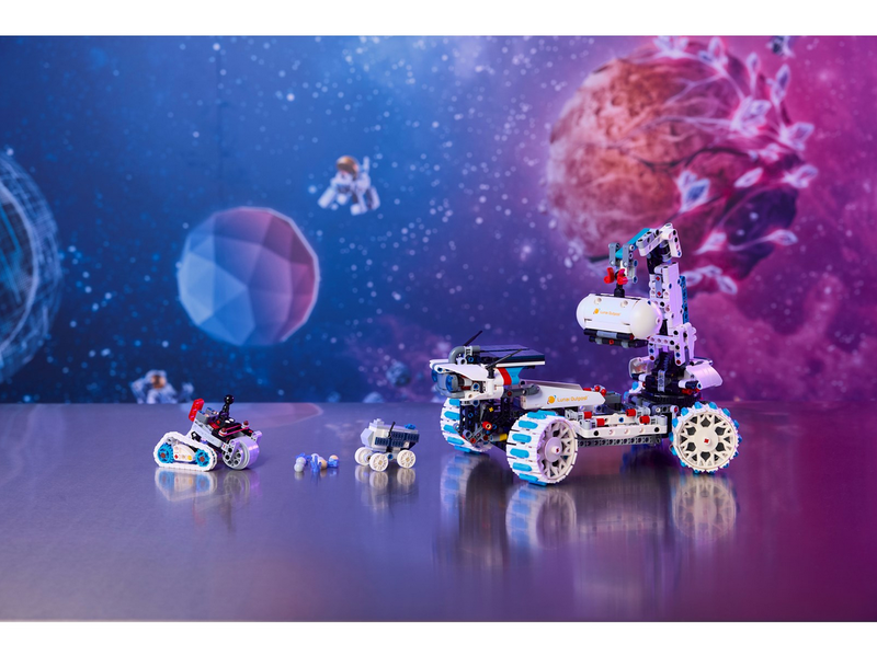 LEGO Technic 42211 Lunar Outpost™ Mondrover-Raumfahrzeug