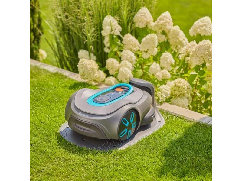 Gardena smart SILENO max robotic lawnmower 900 m²