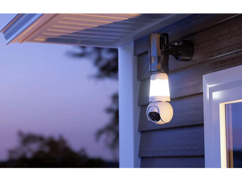 IMOU 2-in-1 Bulb and 360° Outdoor Camera WiFi Bulb Cam 5MP