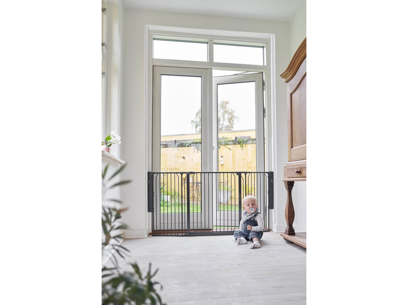 BabyDan CombiFit M Safety Gate 90-146 cm black