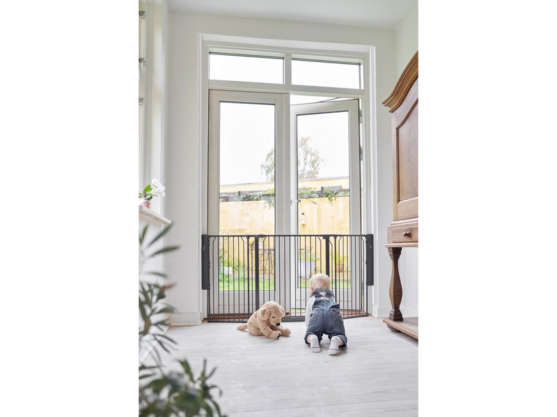 BabyDan CombiFit M Safety Gate 90-146 cm black