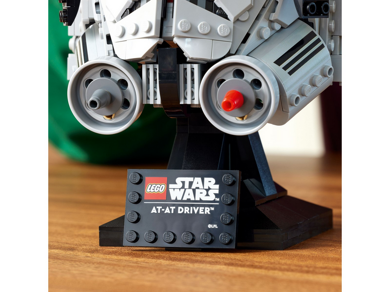 LEGO Star Wars 75429 AT-AT Pilot™ Helm