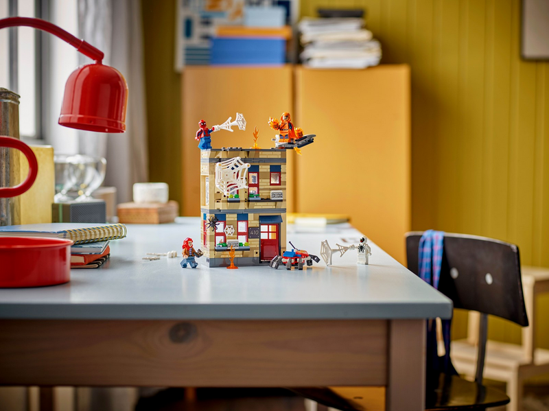 LEGO Super Heroes Marvel 76317 Peter Parkers Wohnung