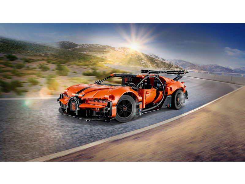LEGO Technic 42222 Bugatti Chiron Pur Sport Hypercar