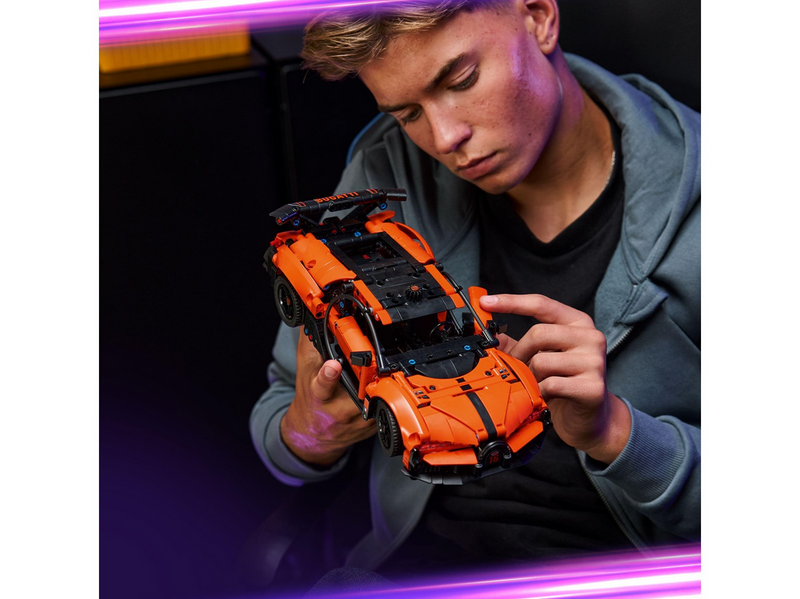 LEGO Technic 42222 Bugatti Chiron Pur Sport Hypercar
