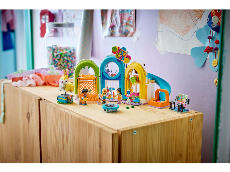 LEGO Friends 42686 Cooler Indoor-Spielplatz