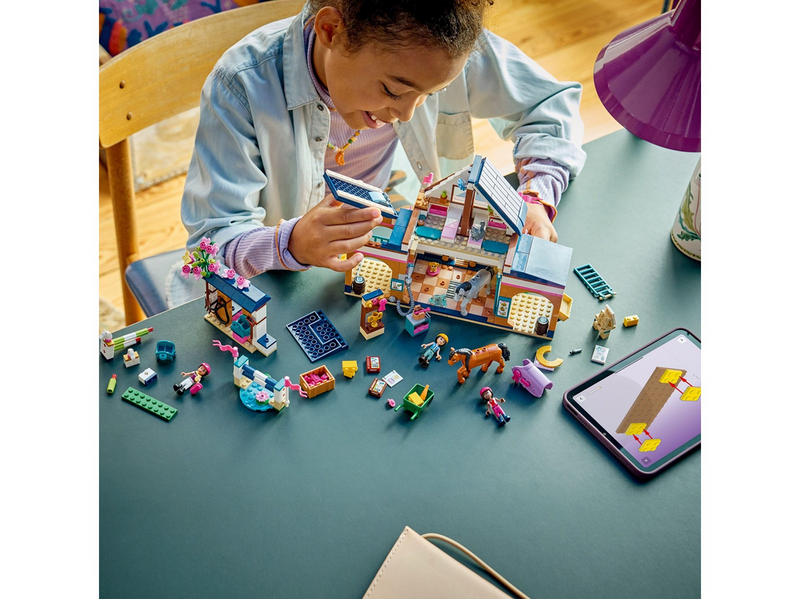 LEGO Friends 42688 Pferdestall und Reitschule
