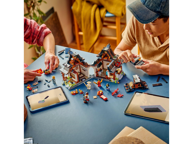 LEGO Ninjago 71858 15-jähriges Jubiläum der Vier-Waffen-Schmiede