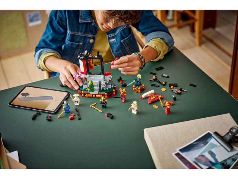 LEGO 15-jähriges Jubiläum: Ninja-Charaktere zum Ausstellen