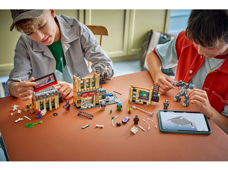 LEGO Marvel 76342 Spider-Man vs. Mysterio: Daily Bugle