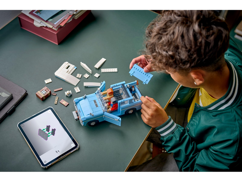 LEGO Fliegender Ford Anglia™