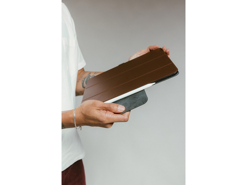 Nomad Modern Leather Folio Cover iPad Pro 11" Brown