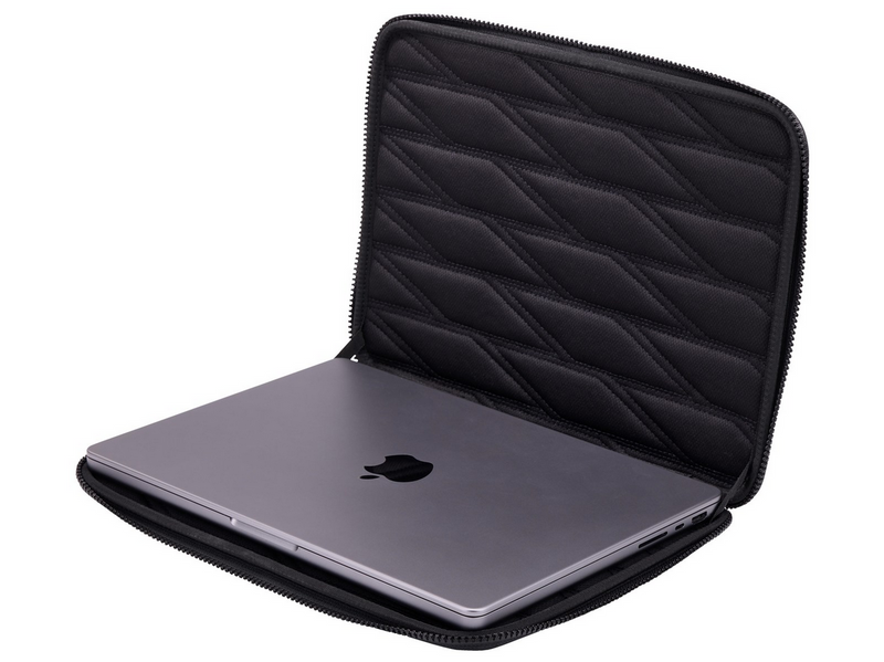 Thule Gauntlet Sleeve for MacBook Pro and MacBook Air 14" | Black