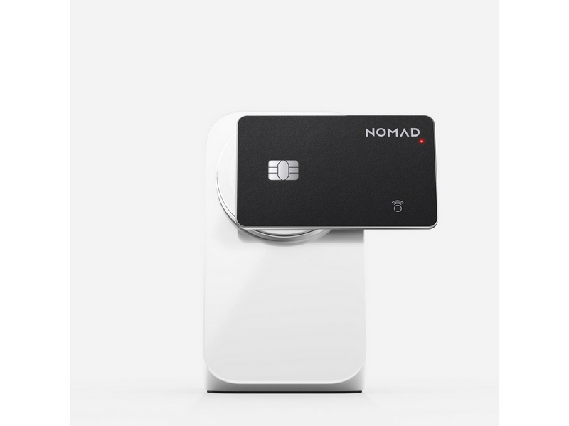 Nomad Tracking Card Pro - Find My | Black