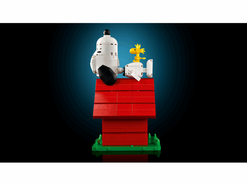LEGO Ideas 21368 Peanuts: Snoopys Hundehütte