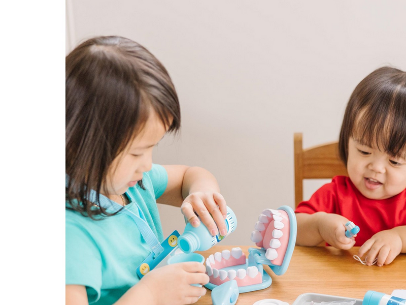 Melissa & Doug Super Smile Dentist Play Set