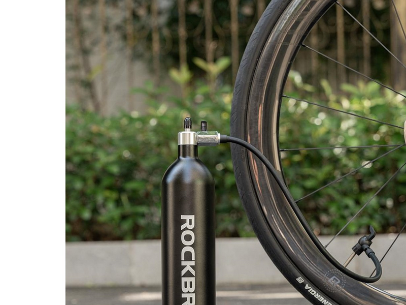 Rockbros Tubeless Tire Inflator 200 PSI 1.2l - Black