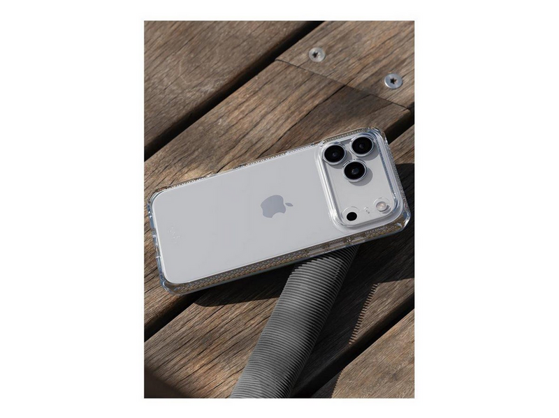 ITSKINS SPECTRUM CLEAR cover for iPhone 17 Pro Max®. Transparent