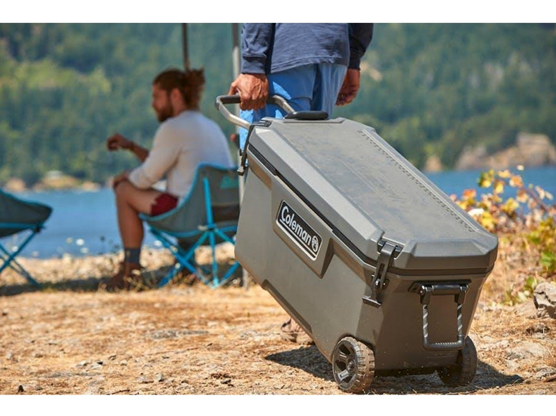 Coleman Convoy 100QT Kühlbox auf Rädern - 97L