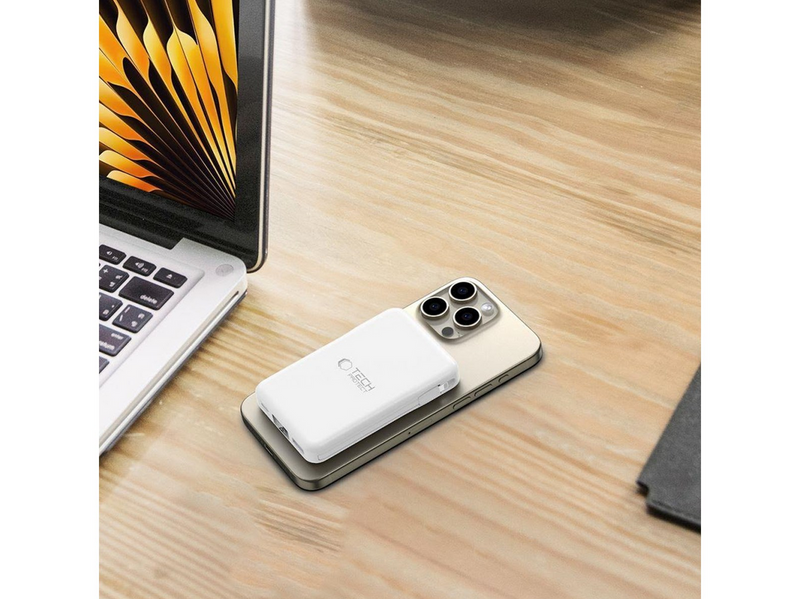 Tech-Protect LifeMag PB31 Power Bank with MagSafe 10000mAh 15W USB-C / USB-A / Built-in USB-C / Lightning Cables - White - 10000 mAh