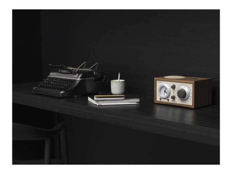 Tivoli Audio Model Three BT - AM/FM - Braun
