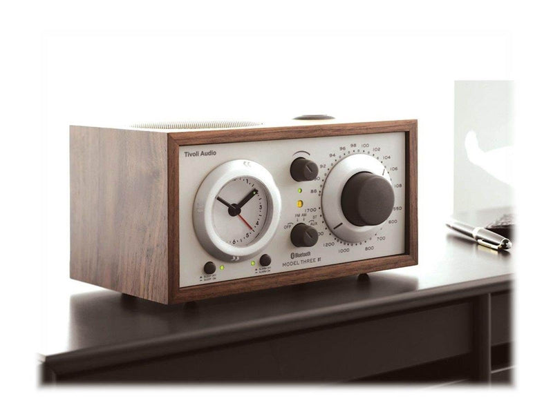 Tivoli Audio Model Three BT - AM/FM - Braun