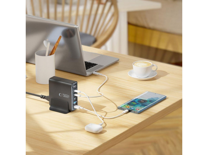 Tech-Protect DC140W-GAN 5-PORT PD140W/QC3.0 Charging Station - Black
