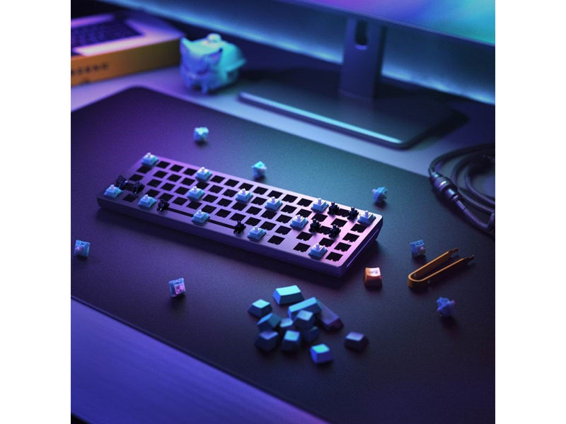 Glorious GMMK 2 - Compact 65% - Barebone - ISO - White - Gaming Tastaturen - ohne Numpad - Universal - Weiss