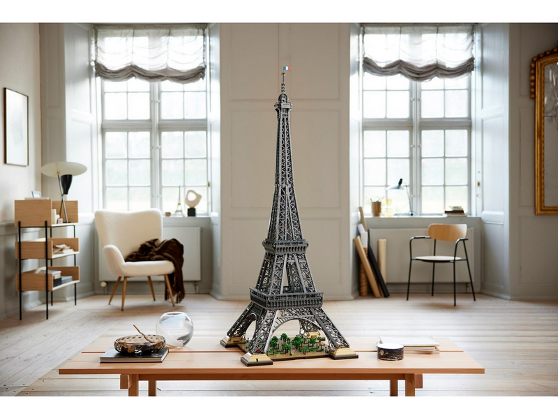LEGO Icons 10307 Eiffel tower