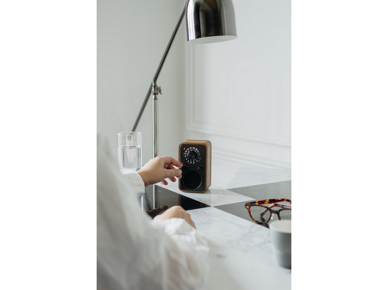 Sangean WR-9 AM/FM/Bluetooth Radio Vintage Walnut - AM/FM - Mono - Walnuss