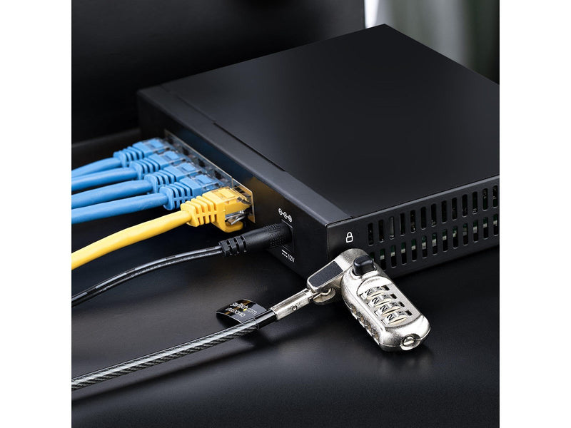 StarTech.com Unmanaged 2.5G Switch 5 Port Gigabit Switch