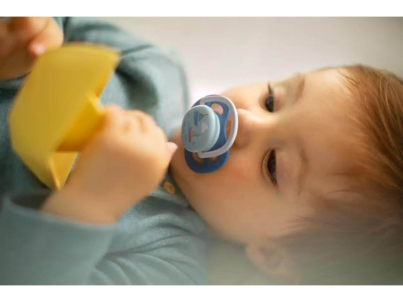 Philips Avent SCF080/03 Ultra Air Pacifier 2-pack assorted colors