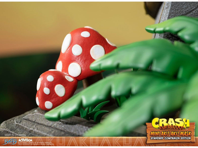 First 4 Figures - Crash Bandicoot - Mini Aku Aku Mask (Standard Companion Edition) - Figur