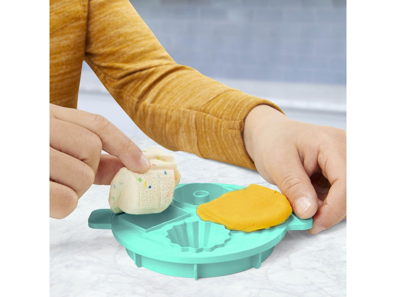 Play-Doh Kitchen Creations Magical Mixer Playset