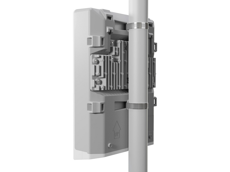 MikroTik netFiber 9 - switch - 9 ports - Managed