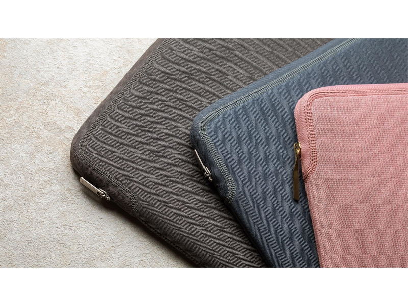 Moshi Pluma 14" Laptop Sleeve for MacBook Pro