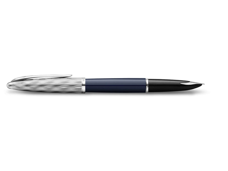 Waterman Carène Füller | Metall und blaue Lackierung | ziselierte Kappe | mittlere Feder aus 18-Karat-Gold | blaue Tinte | Gesch