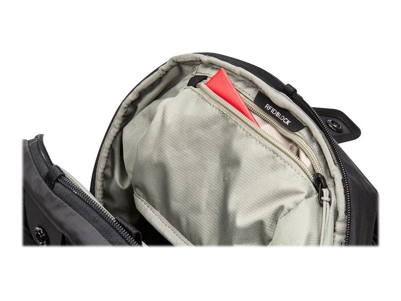 Thule Tact - Black