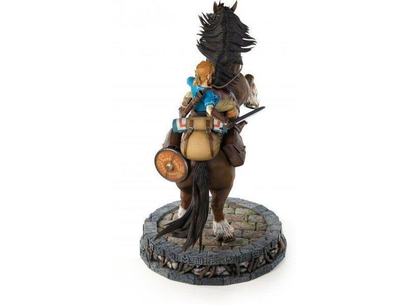 First 4 Figures - The Legend of Zelda: Breath of the Wild: Link on Horseback (Standard Edition) - Figur