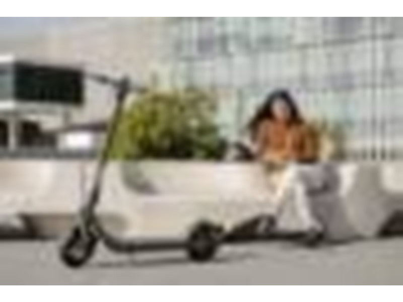 Segway Ninebot Kickscooter F2 D (20 km/h)